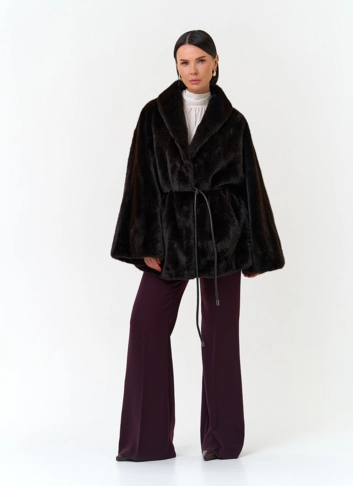 Женское пальто из эко меха