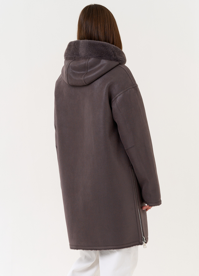 Женская двухсторонняя дубленка из эко замши с капюшоном модель № 31435 в кредит