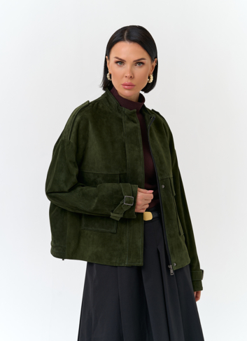 Женская куртка из натуральной замши зеленого цвета Женская куртка из натуральной замши зеленого цвета