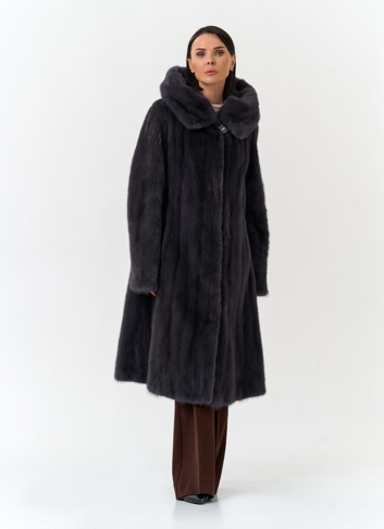 Шуба из меха норки с капюшоном