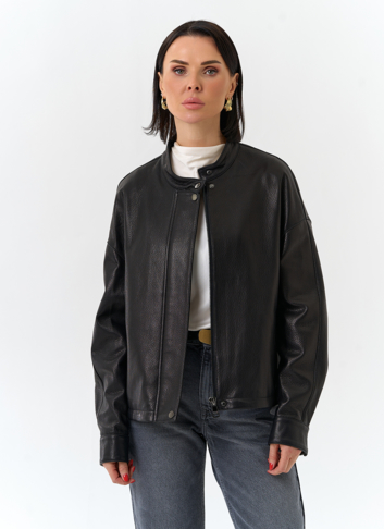 Женская куртка из натуральной кожи