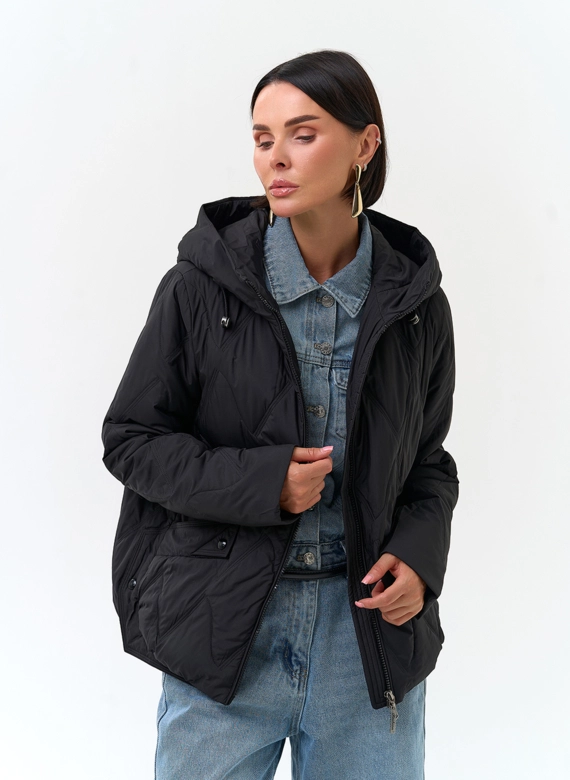 Женская куртка с капюшоном