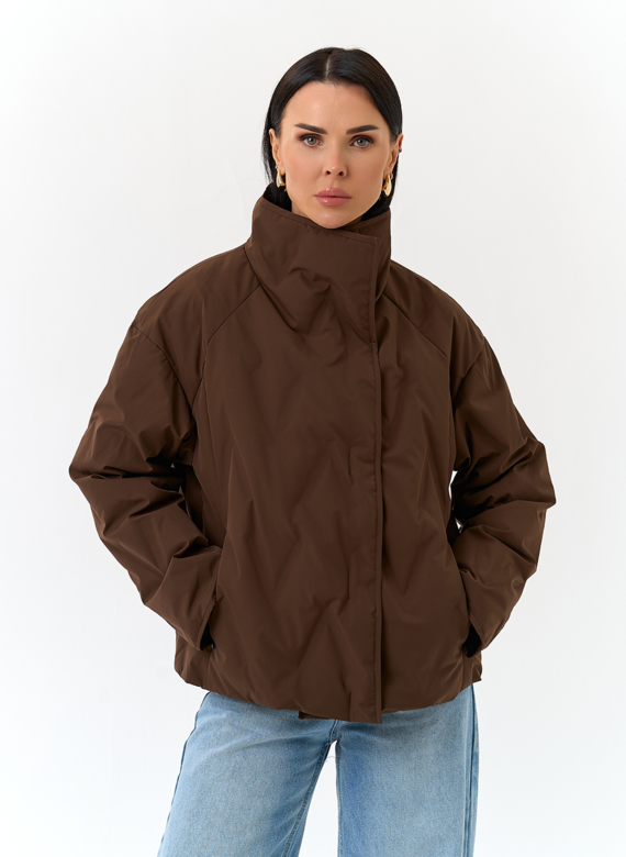 Женская куртка с воротником стойкой