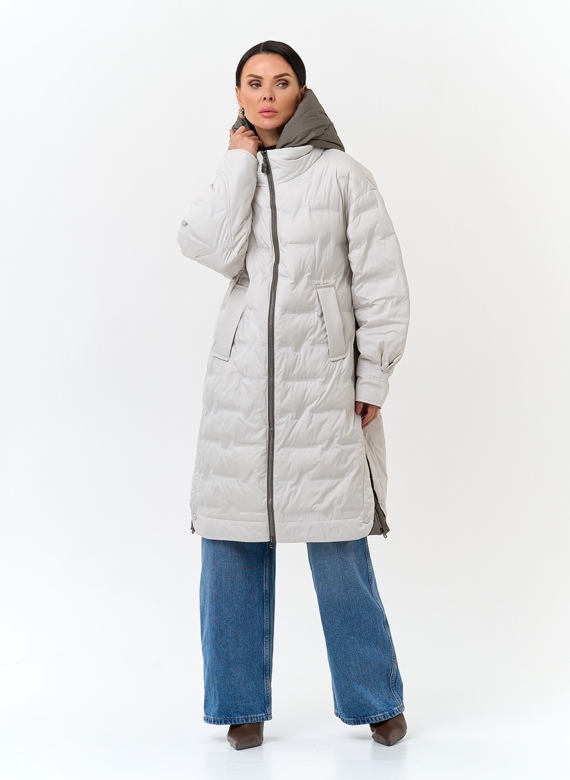 Женское утепленное пальто с капюшоном