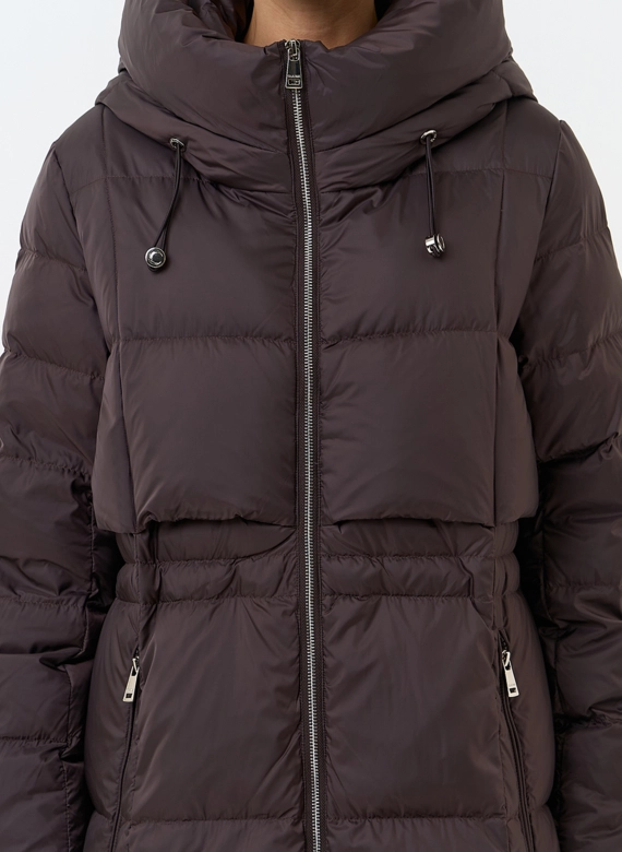 Женский пуховик с капюшоном