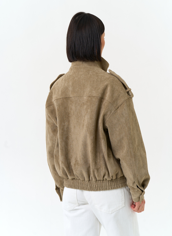 Женская куртка бомбер из эко замши