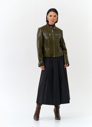 Женская куртка из натуральной кожи зеленого цвета