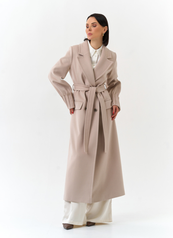 Женское светлое пальто с поясом Женское светлое пальто с поясом