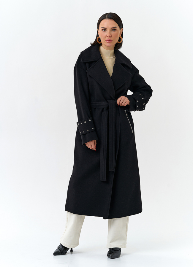 Женское пальто черного цвета модель № 32652 меха малина