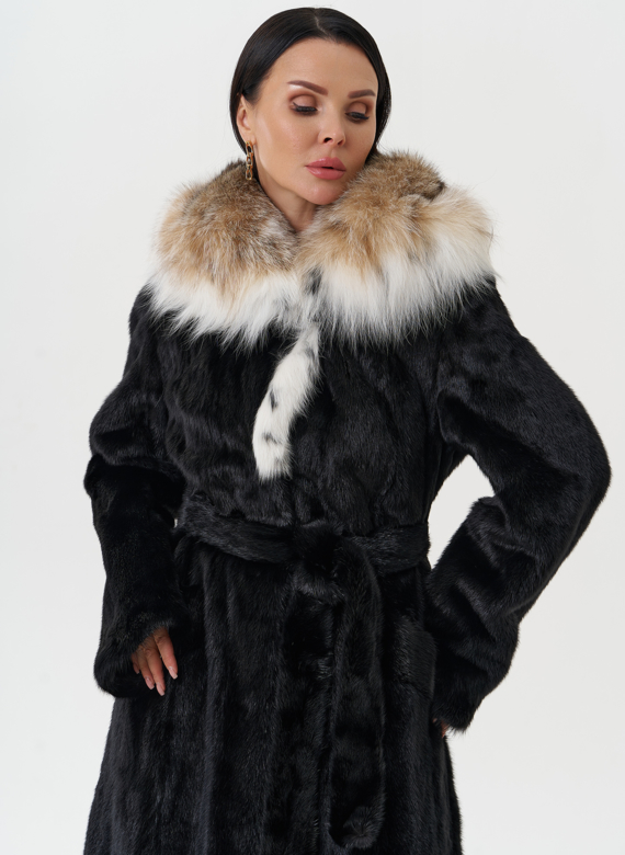 Норковая шуба с капюшоном из меха рыси
