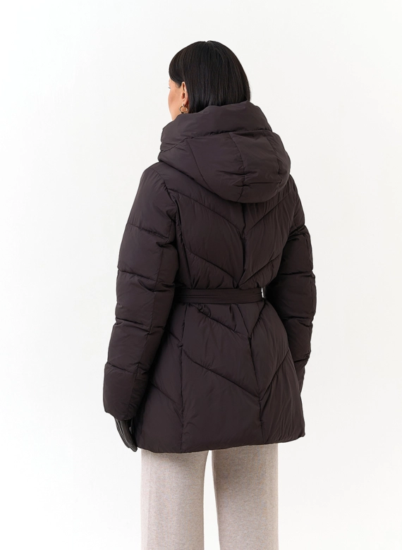 Женский пуховик с поясом фото