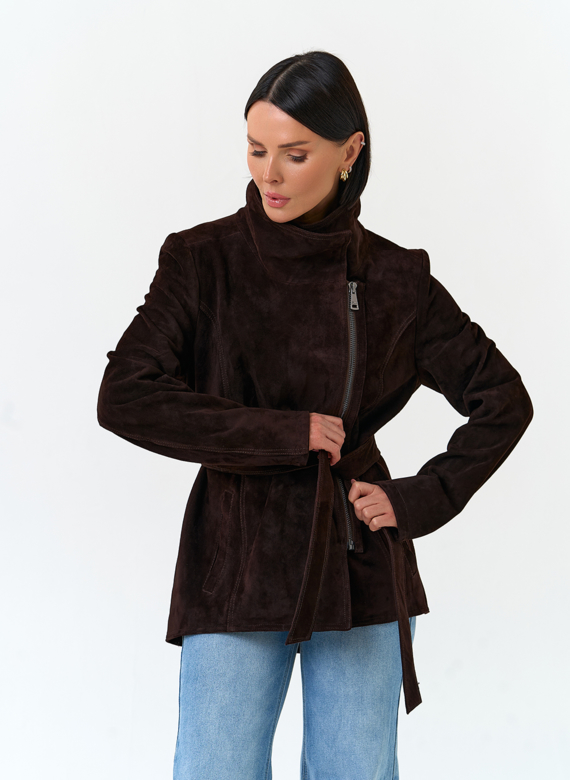 Женская куртка из натуральной замши с поясом