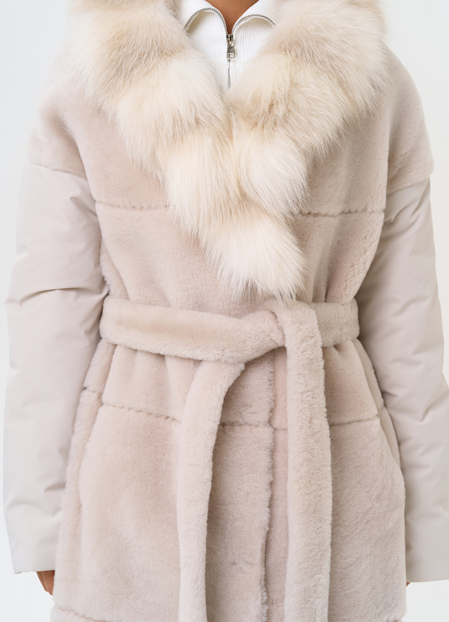 Комбинированное женское пальто из меха овчины с поясом модель № 31401 универмаг малина