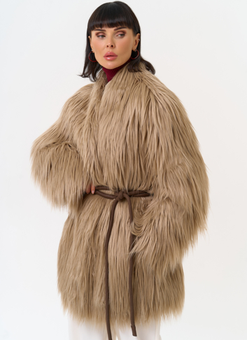Женская шуба из эко меха с декоративным поясом