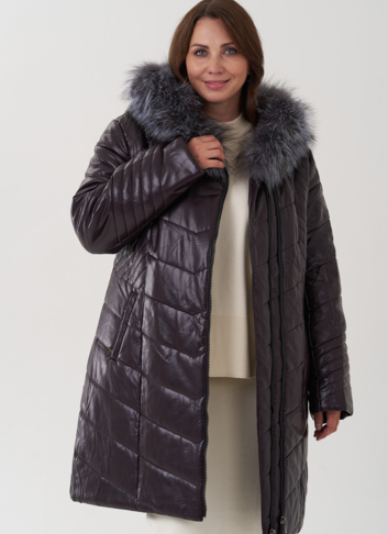 Пуховик из эко кожи с капюшоном на молнии