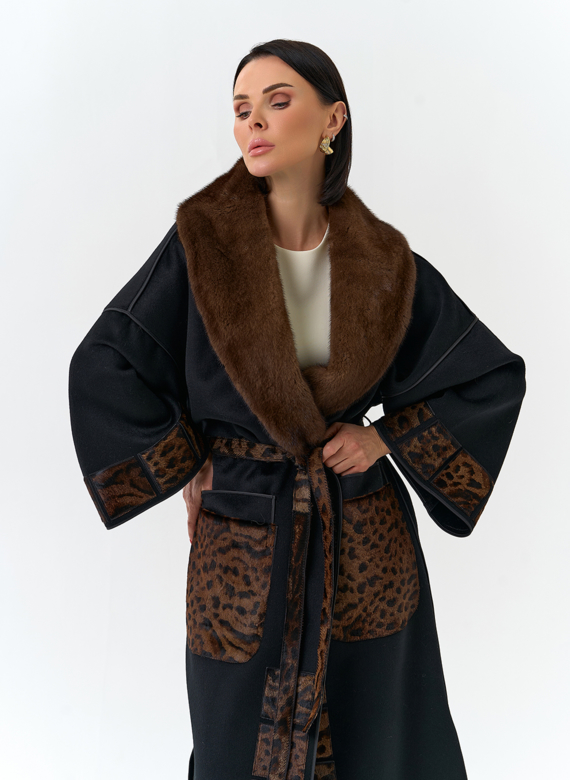 Женское длинное пальто с воротником из меха норки