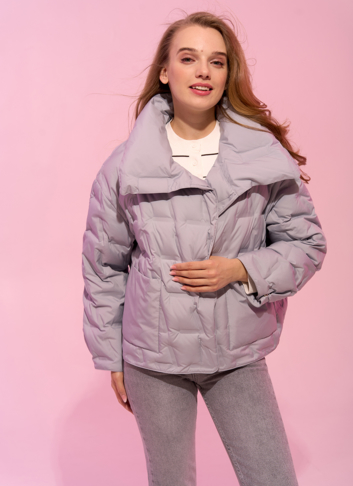 Женская куртка с воротником стойкой Женская куртка с воротником стойкой