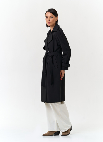 Женский плащ черного цвета