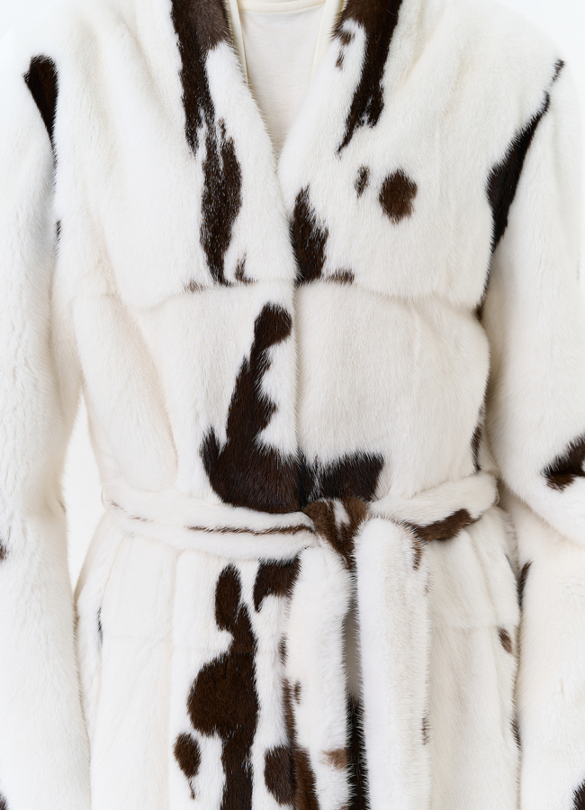 Шуба из меха норки в расцветке 