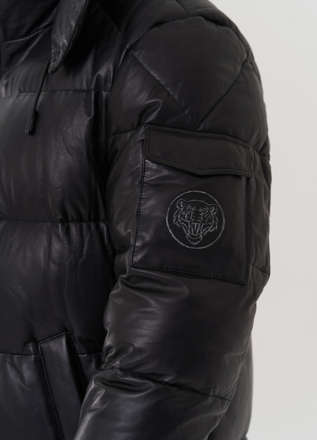 Пуховик из натуральной кожи с капюшоном модель № 25996 универмаг малина