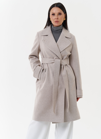 Пальто бежевого цвета с английским воротником
